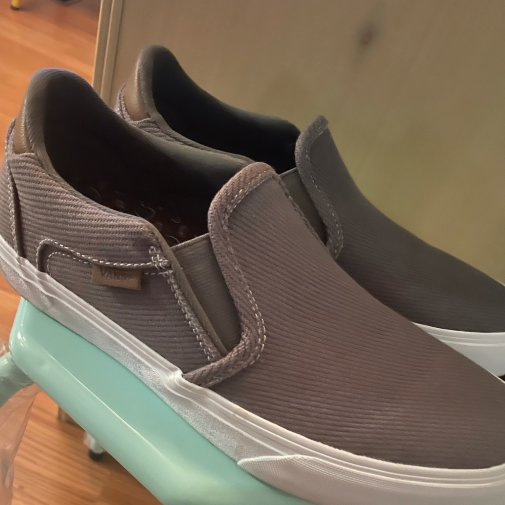 Mens grey Vans slip ons size 9